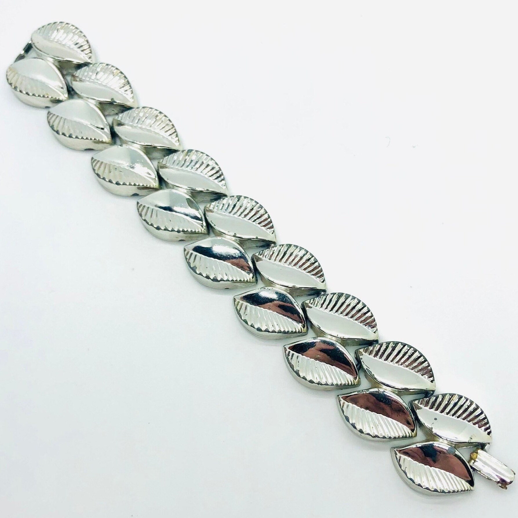 Beautiful Wide Silver Gilt Tone Double Leaf Bracelet Vintage