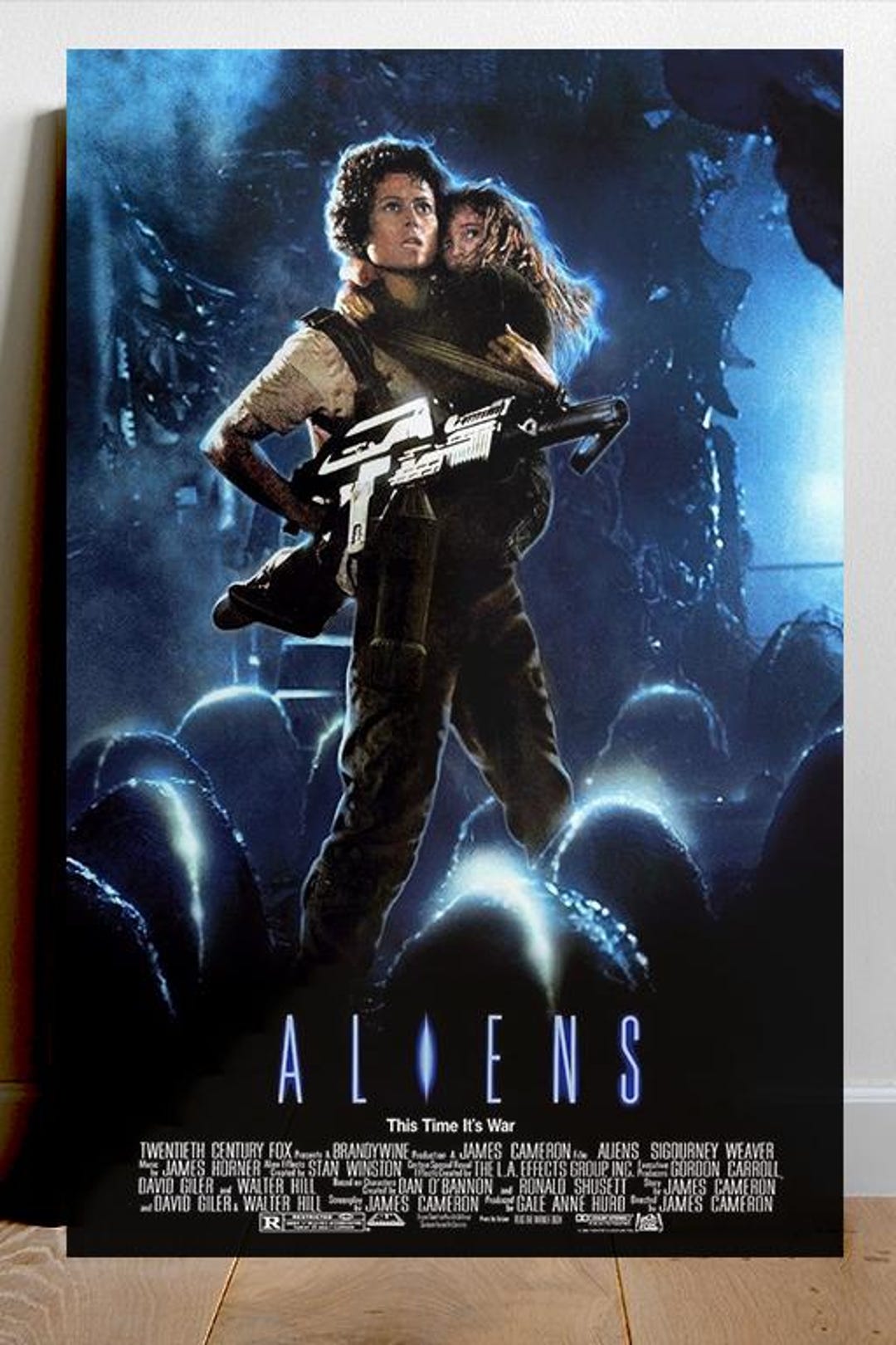 Aliens Sigourney Weaver Gloss Poster | Film Sci-fi Aliens Art Print ...