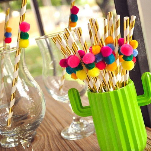Pom Pom Fiesta Straws. (1 Set of 10 Straws). Fiesta Bridal Shower. Fiesta Decoration. Mexico Party Decoration.