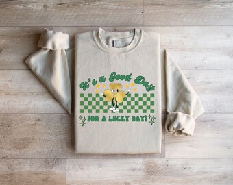 Personalized Irish Sweatshirt, St Patricks Day Sweatshirt, St Patrick's Day Drinking Team, Shamrock Shirts, Custom Name Shamrock Parade Tee