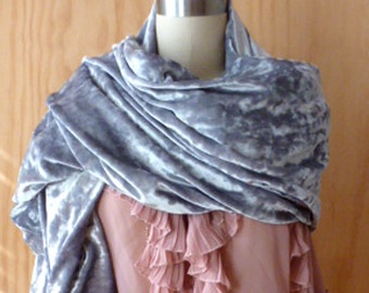 Grey velvet shawl Clearance