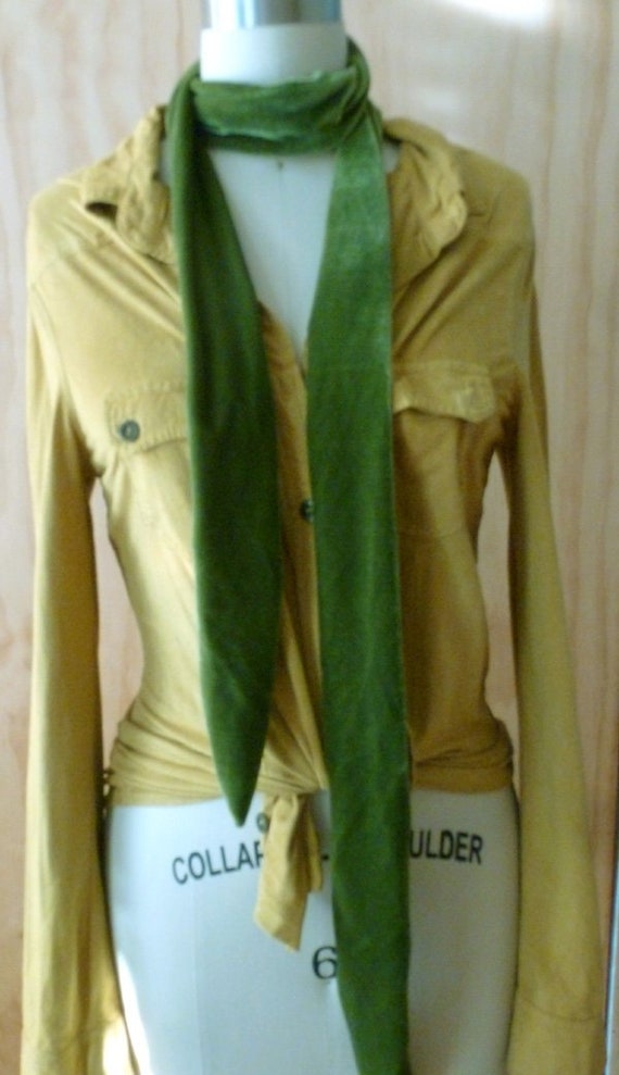 Sciarpa in velluto oliva con nodo disponibili misure 58x2 1/2