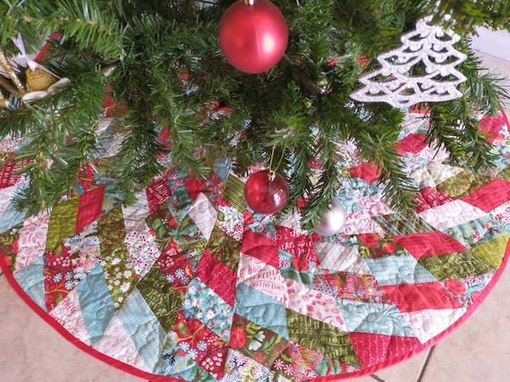 Gesteppter Tannenbaum-Rock, Rot Grün Blaues Weihnachtsdekor