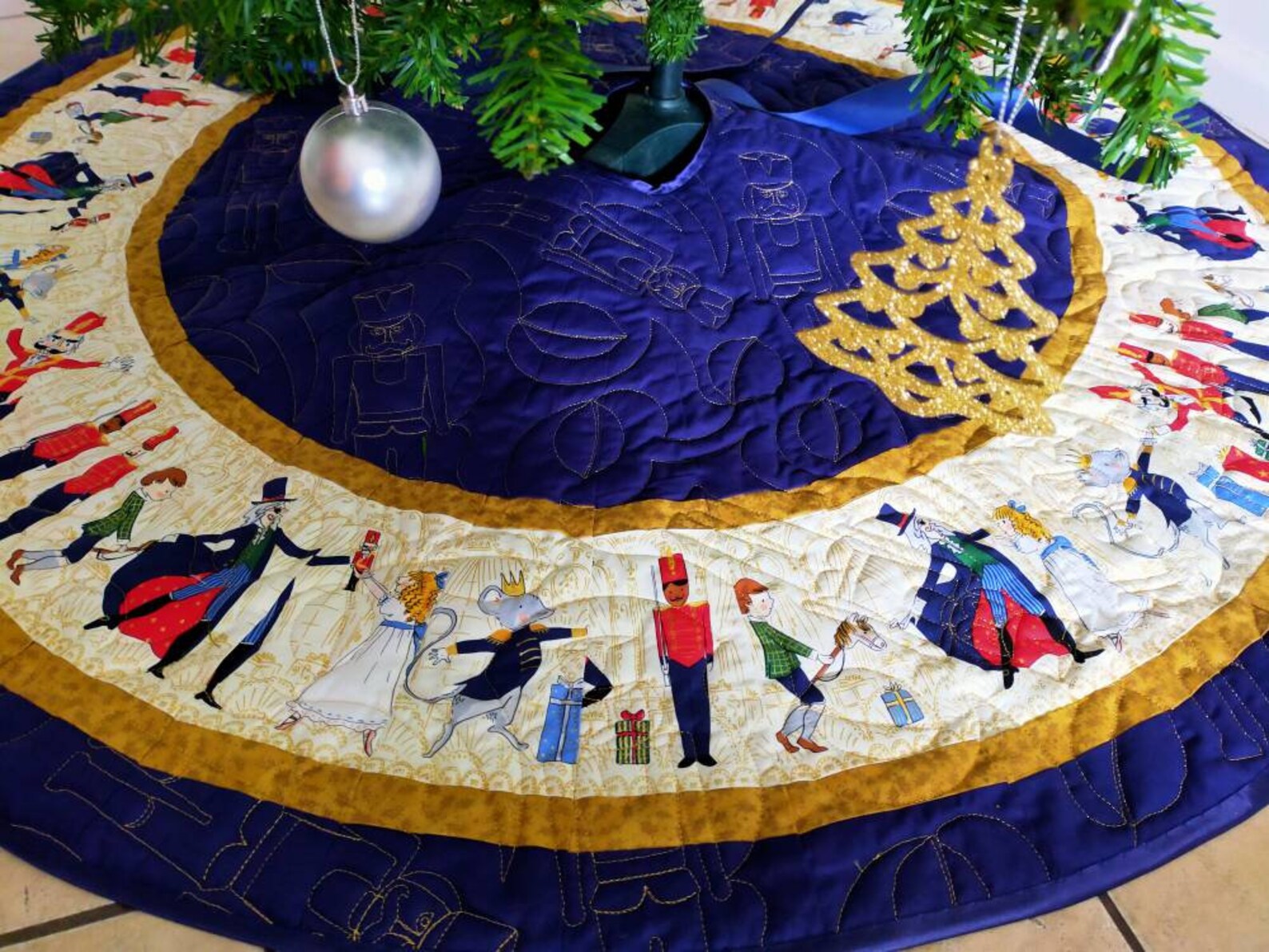 Christmas Nutcracker Quilted Tree Skirt GFTOTP148 main image 1