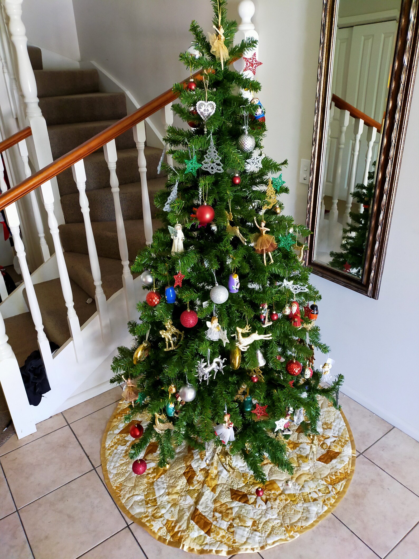 Quilted Christmas Tree Skirt in Gold Tones 3 Sizes. Etsy