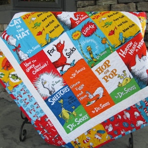 Baby Quilt Dr. Seuss Buchtitel, Katze mit Hut, Lorax Baby Bettwäsche, Seuss Kinderzimmer