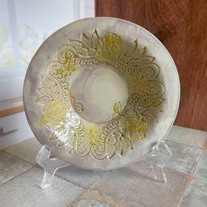 Handcrafted Berry Bowl with Floral Motif - Ceramic Fruit Dish, Berry Serving Bowl for Kitchen Counter or Dining Table