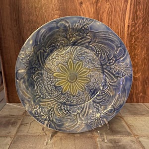 Handcrafted Deep Dish Pie Plate, 9-inch Ceramic Pie Pan with Floral Swirl Design — Perfect for Pies, Quiches, Souffles & Tarts