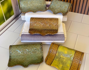 Self-Draining Ceramic Soap Dish | Sponge Holder (Solid Colors)