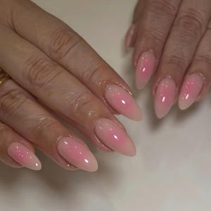 pink blush nails /custom press on nails/ hand made press on nails/faux acrylic nails/ gel nails/ press on nail