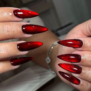 vampy red glass cat eye nails /custom press on nails/ hand made press on nails/faux acrylic nails/ gel nails/ press on nail