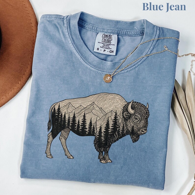 Camiseta rústica de bisonte, camiseta de naturaleza con colores cómodos, camiseta de vida silvestre en la montaña, regalo para papá, camiseta de senderismo al aire libre, camiseta de camping Blue Jean