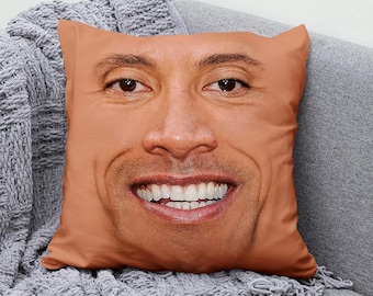 Almohada de Dwayne "The Rock" Johnson: un divertido meme de cumpleaños para fans