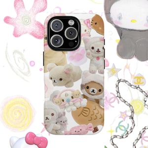Cover per telefono kawaii di Hello Kitty e Rilakkuma - estetica collage Y2K, rosa tenue, per iPhone. immagine 1