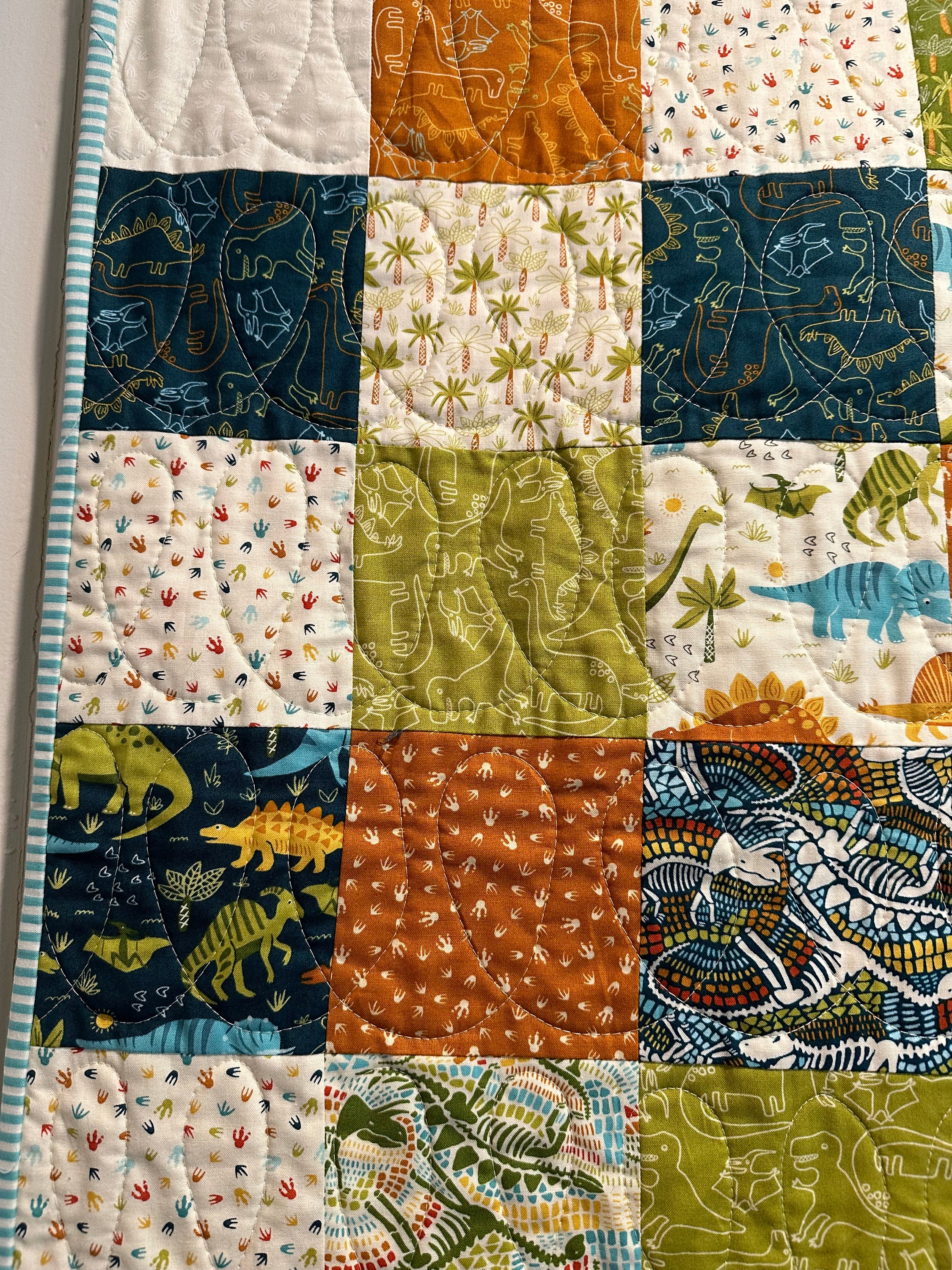 Stomp Quilt Pattern Stomp Stomp Roar Patchwork Quilt - Etsy