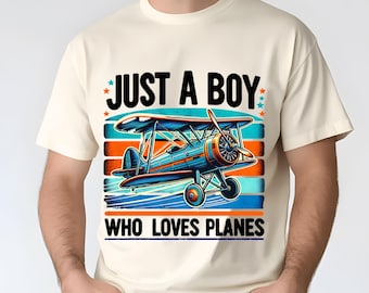 Solo un ragazzo che ama gli aerei Png, disegni a sublimazione, bambini Png, maglietta aeroplano, ragazzi Png, aereo Png, design maglietta, download digitale PNG
