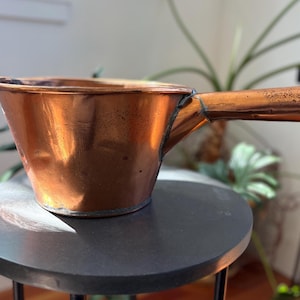 Antique Copper Candy Pot – Hand Tooled 15” Confectionery Pan, Early Kitchen Tool