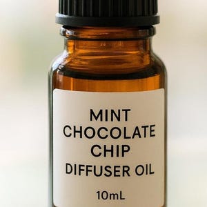 Mint Chocolate Chip Fragrance Oil| Fresh Peppermint, Cocoa, and Vanilla| Gourmand Creamy Fresh| Home Diffuser housewarming Gifting Scent|