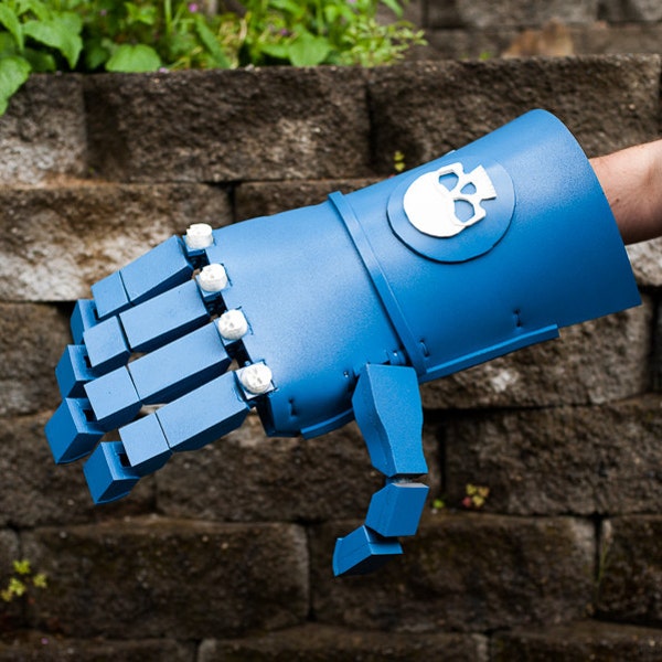 Warhammer 40K Powerfist Gauntlet - Functional