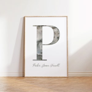 Impresión personalizada de nombre de bebé, guardería gris, decoración de guardería personalizada, arte de pared de guardería infantil, arte imprimible, impresión inicial, cartel de carta