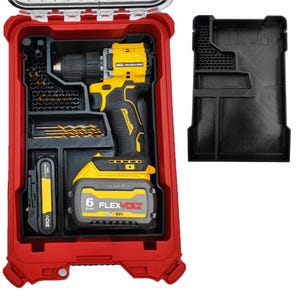Pode incluir: Uma caixa de ferramentas vermelha com tampa transparente contém uma furadeira sem fio amarela e preta, brocas e uma bateria. Uma bandeja preta está à direita. A furadeira é rotulada como "20V BRUSHLESS" e "FLEXVOLT".