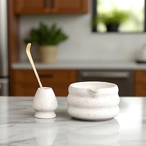 Set di ciotole per matcha in ceramica: motivo floreale dipinto a mano