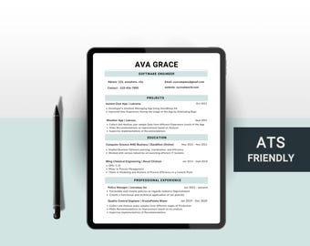 Może przedstawiać: Cyfrowy szablon CV na tablecie, z imieniem "AVA GRACE" na górze. CV jest dla inżyniera oprogramowania i zawiera sekcje dotyczące projektów, edukacji i doświadczenia zawodowego. Czarny rysik znajduje się obok tabletu. Tekst "ATS FRIENDLY" znajduje się po prawej stronie.