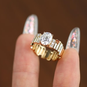 Vintage 2CT Oval Textured Geometric Solitaire Engagement Band,Unique Personalized Moissanite With Ruby Accent Gold Promise Ring,Bridal Ring