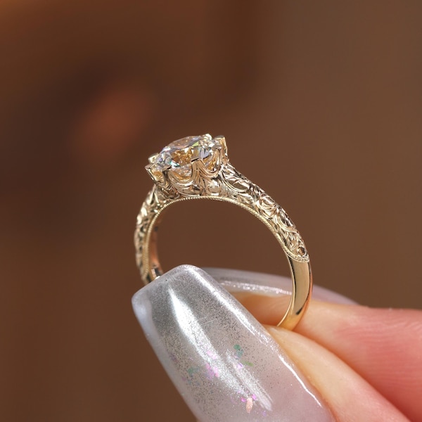 Unique Hand Engraved 18K Solid Gold Round Lab Diamond Wedding Ring, 1.5ct Solitaire Vintage Carved Band, Artisan Engraving Engagement Ring