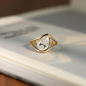 Pear Shaped Moissanite Ring 3CT,14K Gold Twist Engagement Ring, Unique Bezel Teardrop Wedding Ring, Modern Minimalist Promise Ring for Women