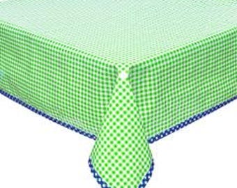 60 x 102 Lime Gingham with Navy Gingham Trim and Umbrella Hole
