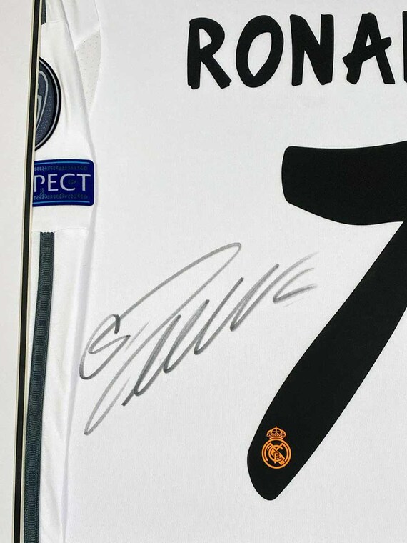 クリスティアーノ・ロナウド サイン入りシャツ クリスティアーノ・ロナウドのサイン入りシャツ（レアル・マドリード
