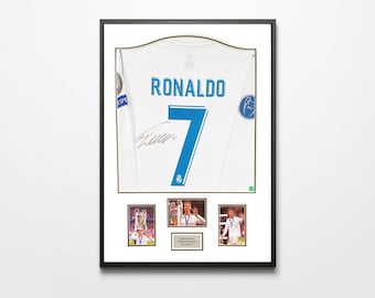 クリスティアーノ・ロナウドのサイン入りジャージ - レアル