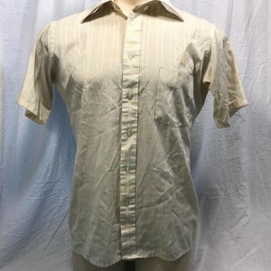 Vintage Van Heusen Short Sleeve Men&#39;s M Shirt