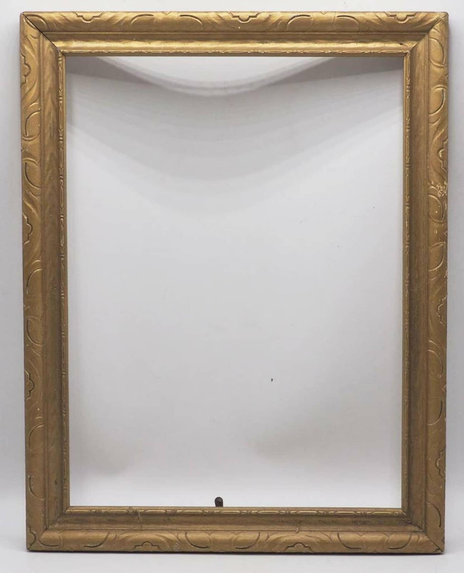 Painted Gold Wood Ornate Picture Frame 14-1/2