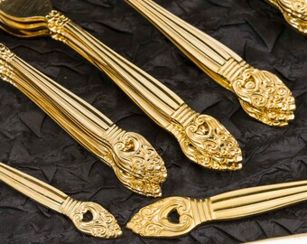 金　ゴールド　食器 41 Pieces Stainless Steel Gold Accent Flatware Present