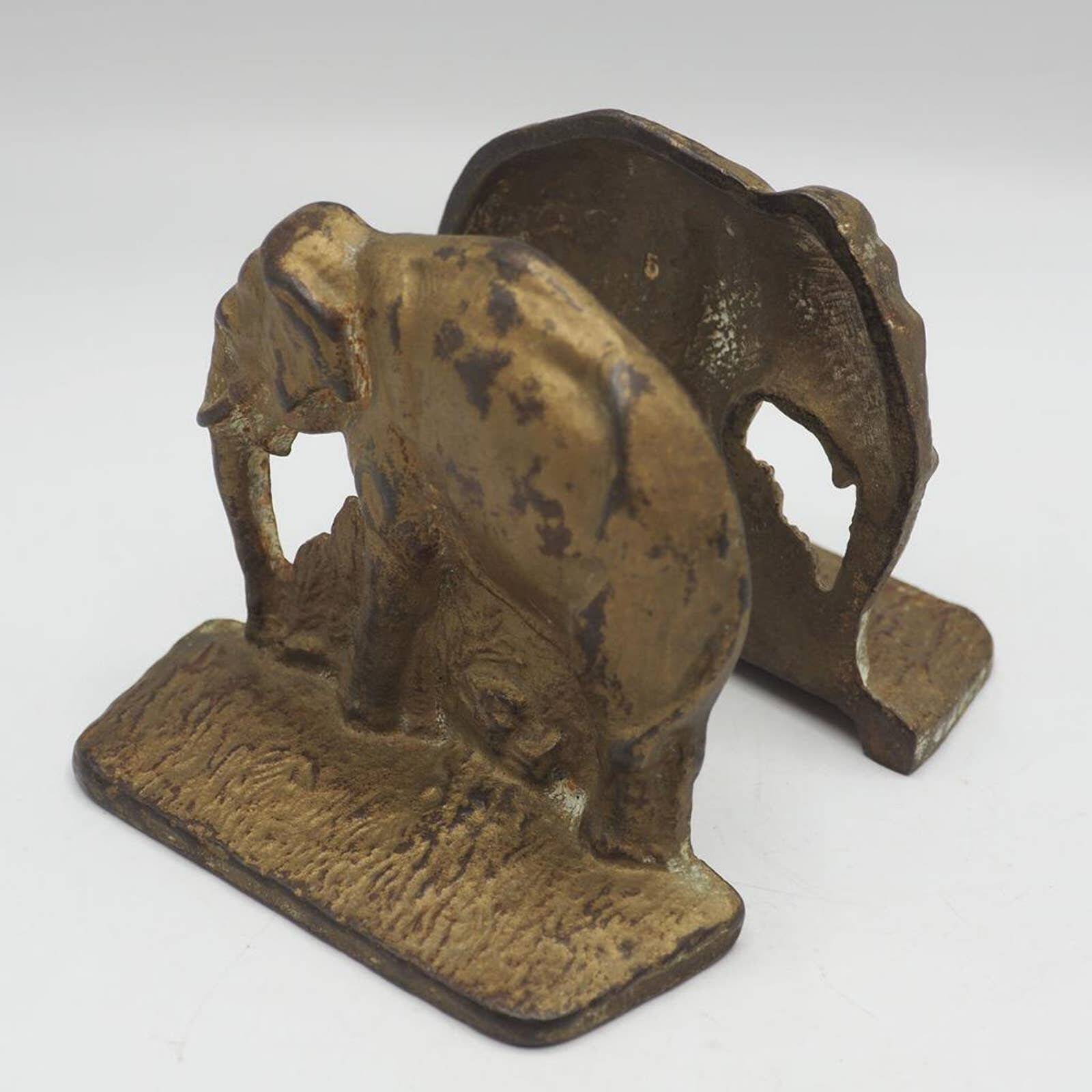 ELEPHANT BOOKENDS