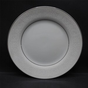 Brentwood Fine China White Lace Bread Plate 6-1/2&quot; YTK Japan White Platinum
