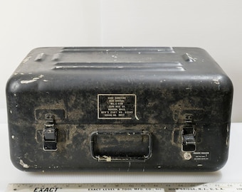 米軍ゼロ製造MIL-C-4150 D2345ハードキャリーケース圧力イコライザー第二次世界大戦