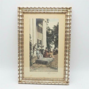 Antique J H Lamson Studio Encadré et emmêlé Photographie couleur à la main Colonial Mai