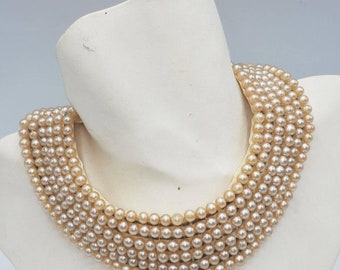 ☆SMALL FAUX-PEARL CHOKER /KIMHEKIM☆ Faux Pearl Choker Necklace 1960's Costume Jewelry Made in