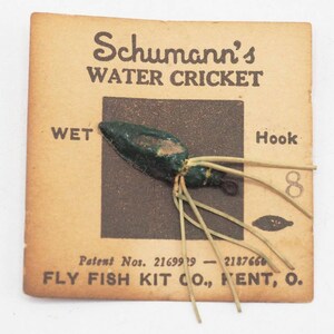 Vintage Schumann&#39;s Water Cricket Dry Hook Fly Fishing On Card Kent OH