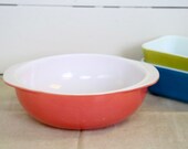 Pink Pyrex serving dish or mixing bowl