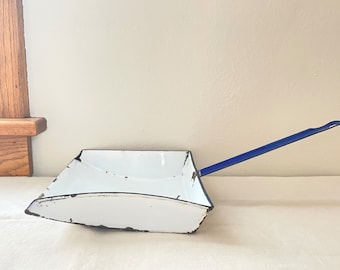 Blue and white enameled dust pan | Vintage dustpan | French enamel dust pan or shovel | Vintage blue and white receptacle pan