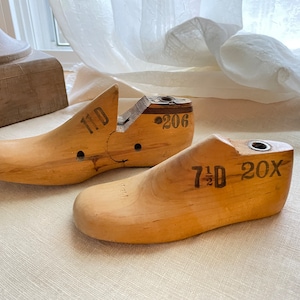 Wooden child shoe forms | Kids cobbler shoe form | Antique kids shoe forms