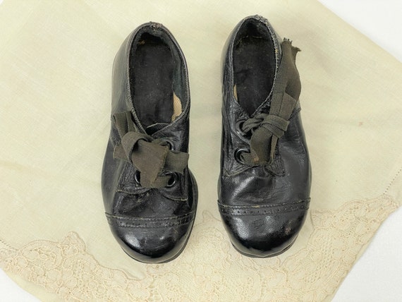 Victorian leather baby shoes | Antique black leat… - image 9