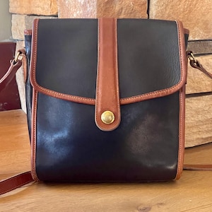 Rare Vintage Coach Leather Purse: Black & Brown Collectable Bag