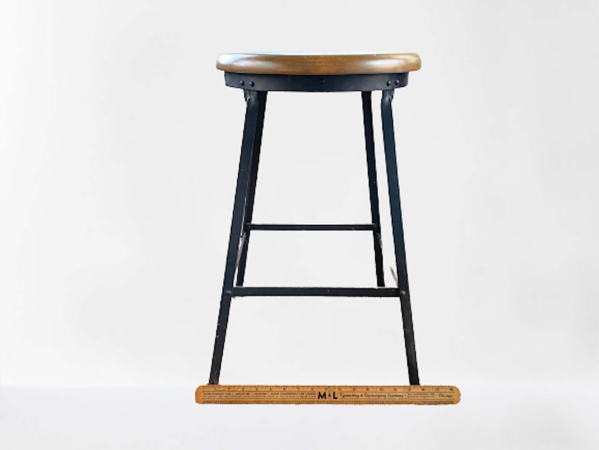 ヴィンテージインダストリアルスツール：24インチ角スチールフレーム