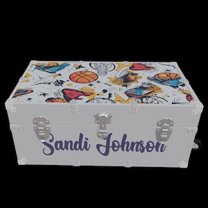 Personalized Trunk Name Decal – Custom Decoration for Summer Camp, Dorm, Travel & Storage Chest