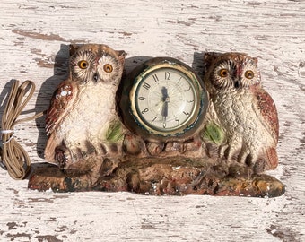 Vintage 1940s Painted Chalkware Owl Mantle Clock! Works!